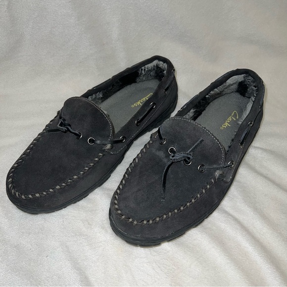 Clarks Other - Clarks Moccasin Gray Men's Size 9 Upper Leather Slip On Fur Lined Suede